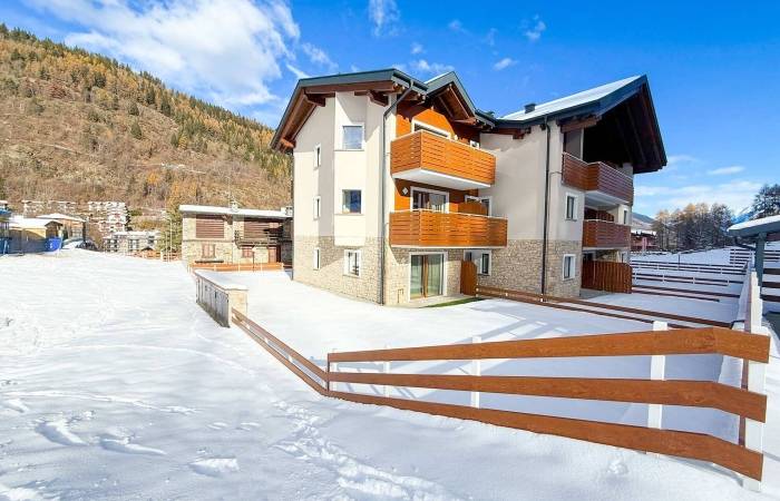 Ski Village -Nuovo in Affitto - N.1 Giardino Angolo SUD/EST/NORD