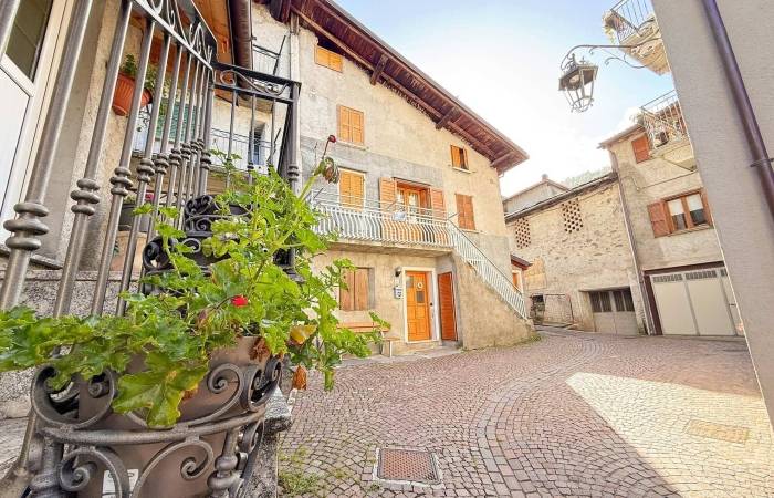 Aprica Casa indipendente a Santa Maria