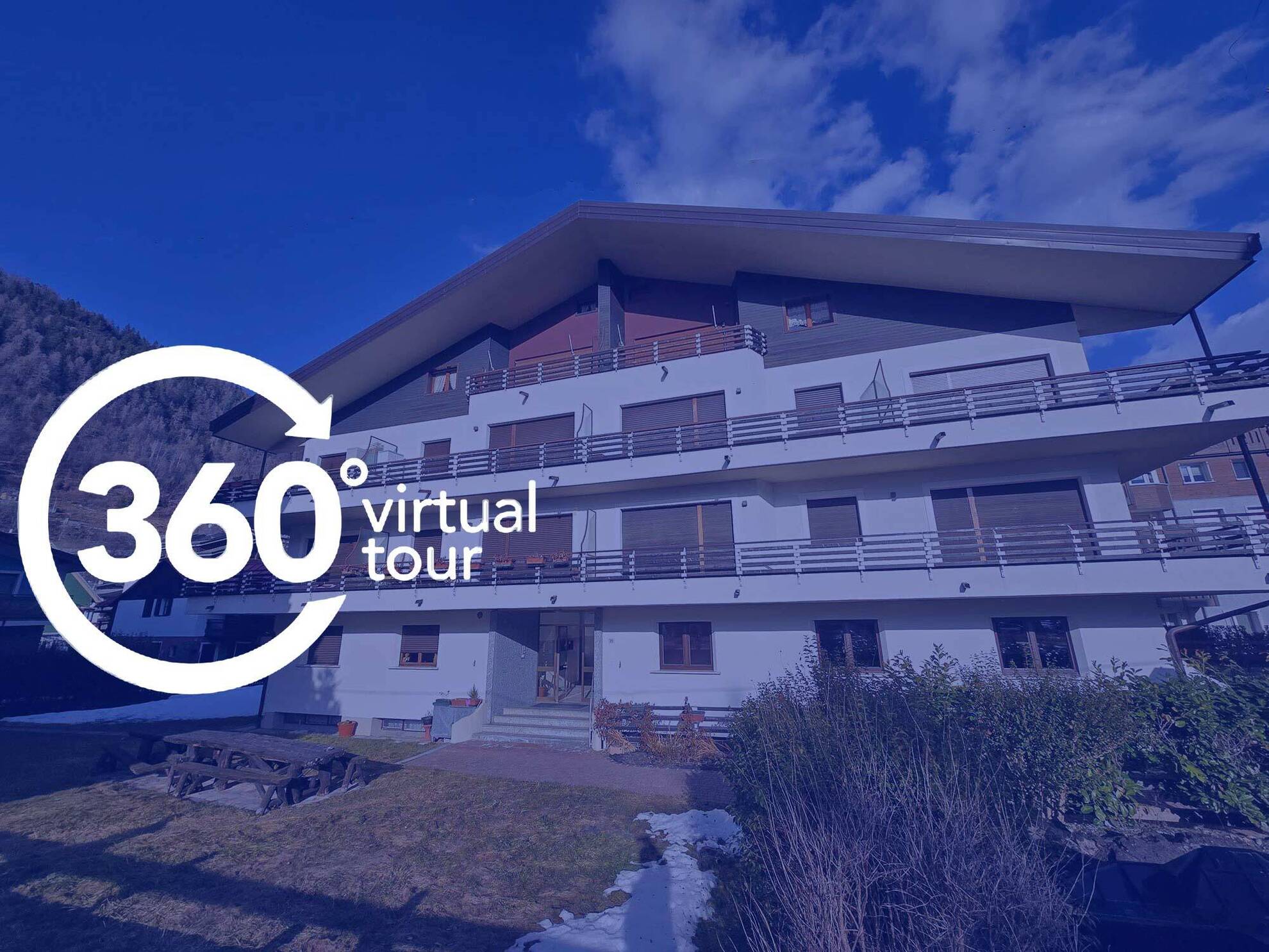 Tour 360 - Centralissimo trilocale panoramico fronte Palabione